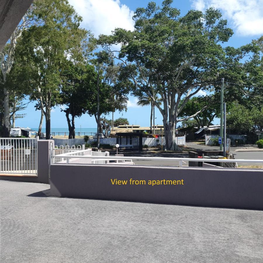Villa Venezia Apt 3 - Spacious Hervey Bay Beachfront Apartment Exteriör bild