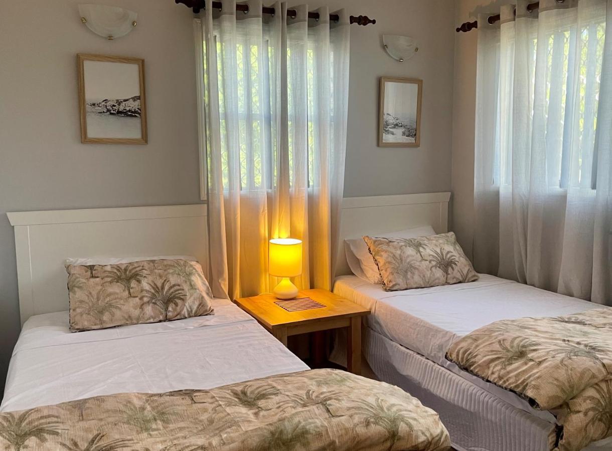 Villa Venezia Apt 3 - Spacious Hervey Bay Beachfront Apartment Exteriör bild